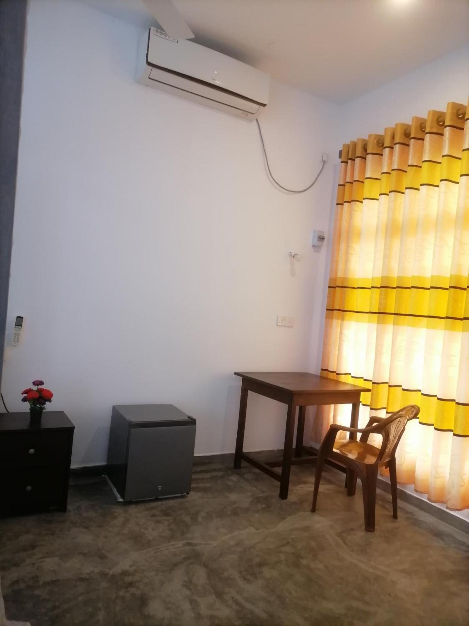 ディックウェラHiriketiya Hasmal Houseアパートメント エクステリア 写真